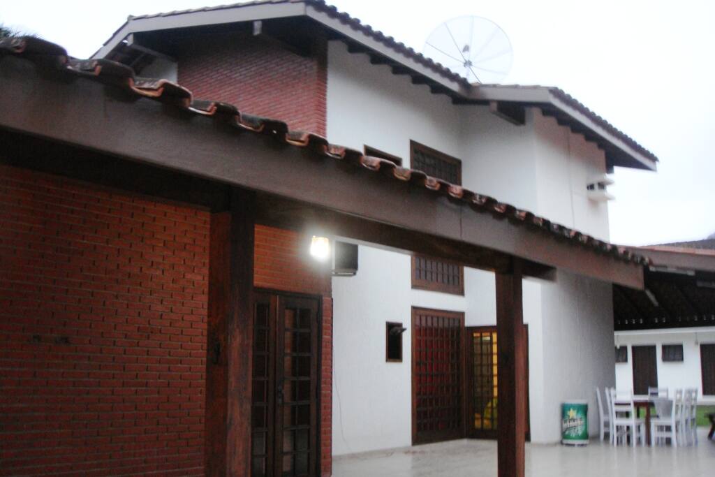 lateral da casa