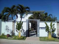 Charming+Getaway%3A+Relax+in+Varadero%27s+Oasis%21