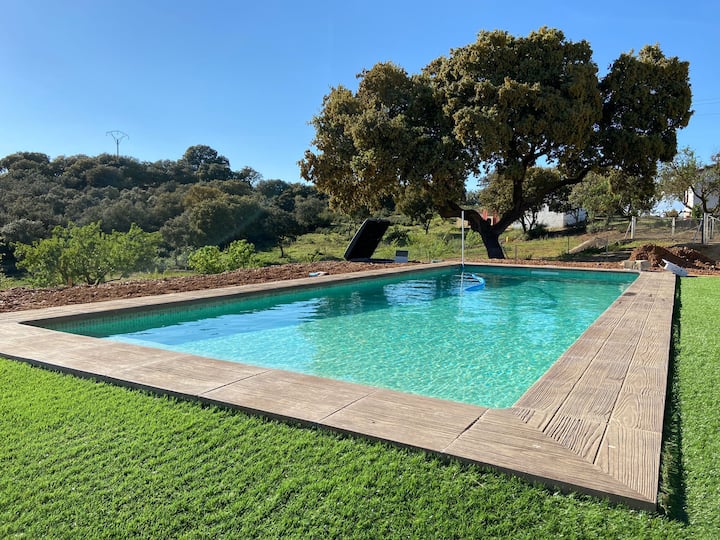 Cimanes de la Vega Vacation Rentals & Homes Castile and León, Spain