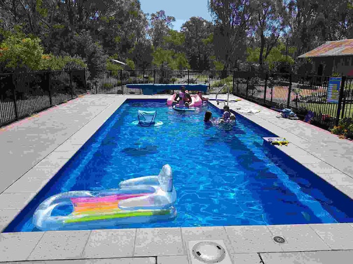 Meg's Place Houses for Rent in Rochester, Victoria, Australia Airbnb