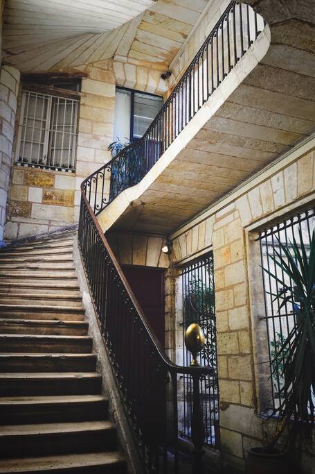 Cage d'escalier XVIIe - 17th century staircase