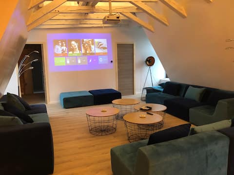 Designer loft 2nd floor château & spa - 8 bedrooms - 15 people