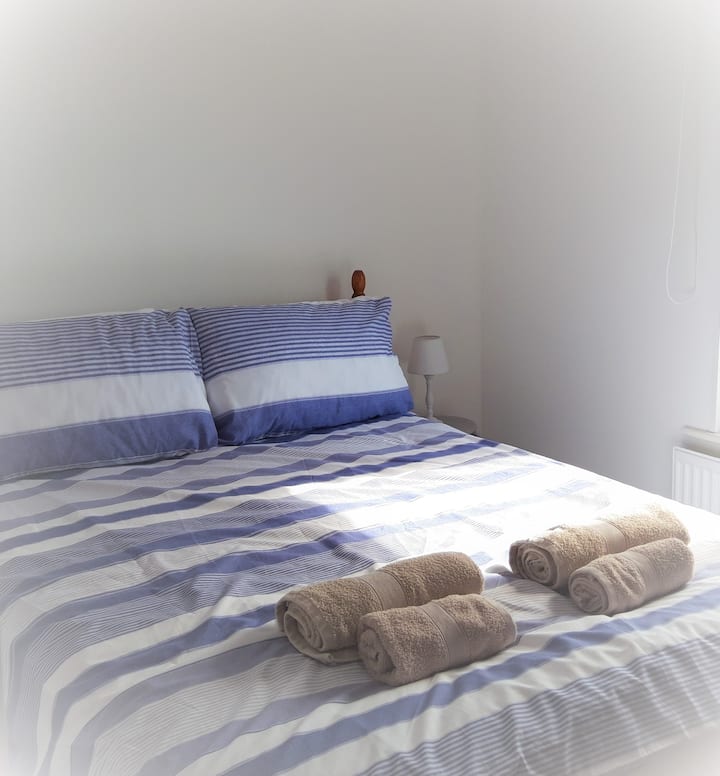 Მესამე საძინებელში ორადგილიანი საწოლია