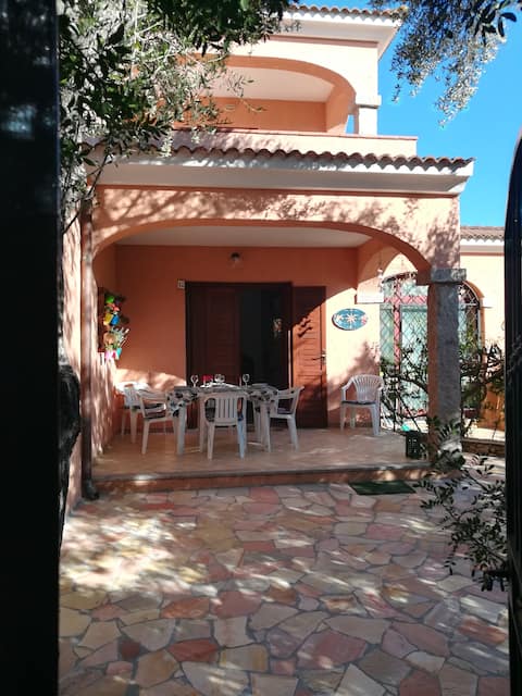 Annuncio Airbnb popolare: Casa Badesi, between the beach and the center (I.U.N. Q2958) a San Teodoro
