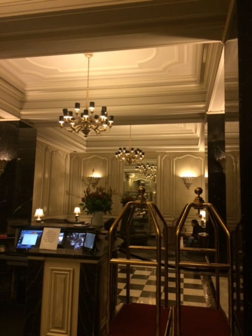 24 hour doorman service