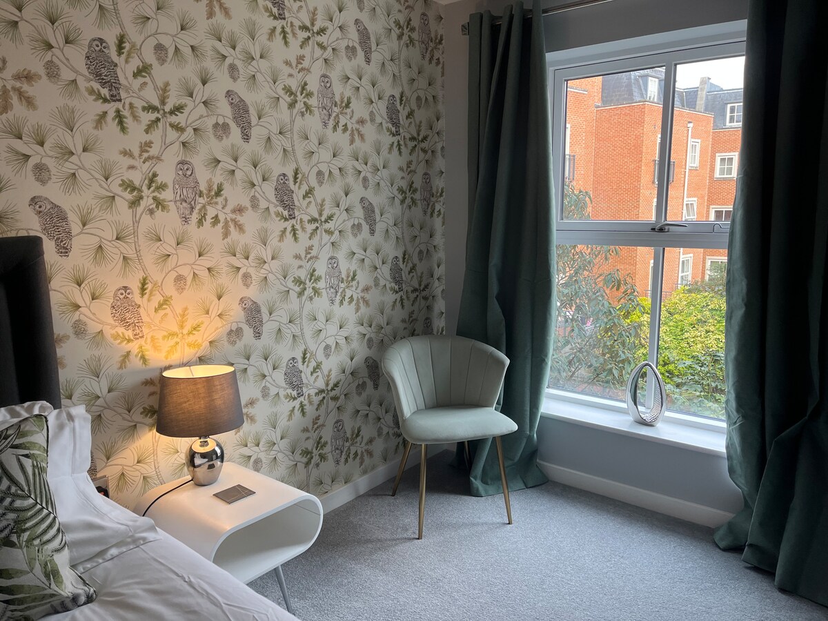 Top Airbnb: York City Centre Apartment - Parking Available in Fulford