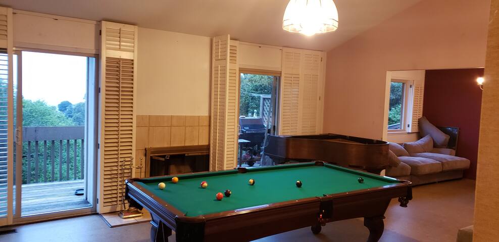 cheerful villa in the oakland hills bayarea view