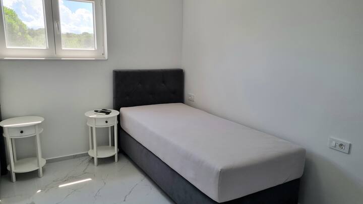 Bedroom 2x bed 90×200 + air conditioning