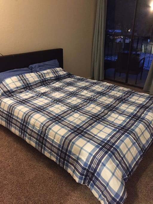 Bedroom with queen bed