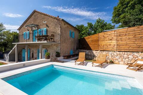 Rustic Stone House Katarina With Pool By The Sea