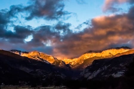 Sunrise Ridge - Perfect Retreat, Close to it All