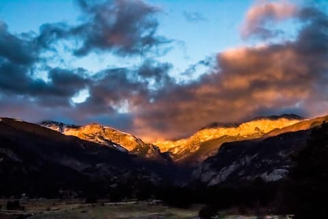 Sunrise Ridge - Perfect Retreat, Close to it All
