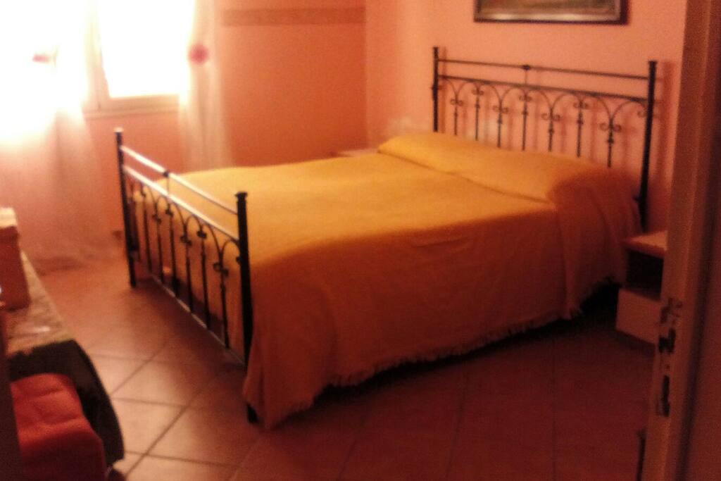 stanza con bagno in comune