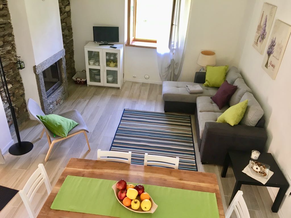 Popular Airbnb listing: Tenuta Pozzi "Chalet Kim" in Colico