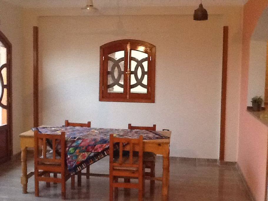 Separate dinin room