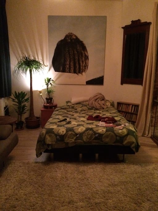 By night. (rubish on the bed will not be there of course)