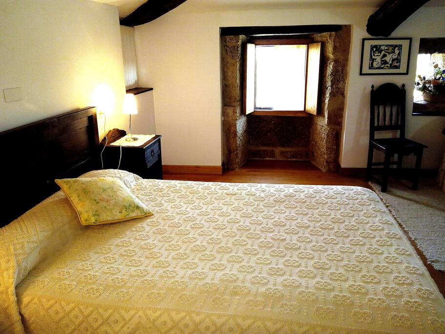 Habitación doble de matrimonio "Mariano Cedrón".
