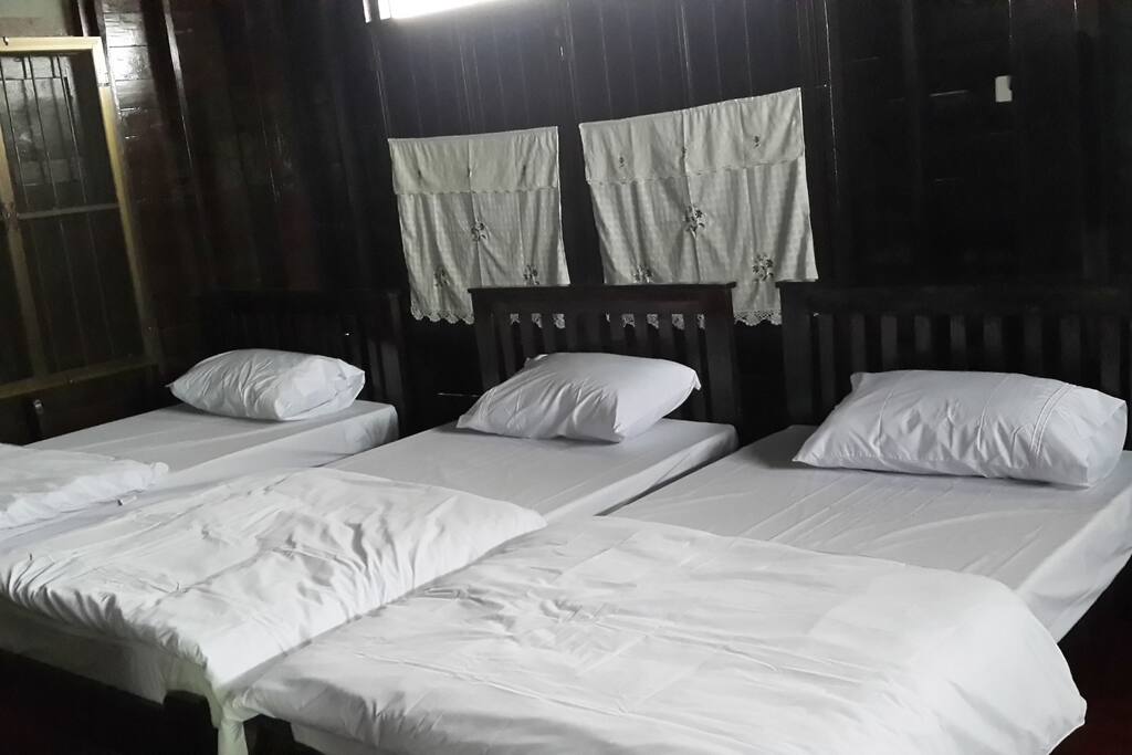 ห้องครอบครัวมี4เตียงมีแอร์พร้อม