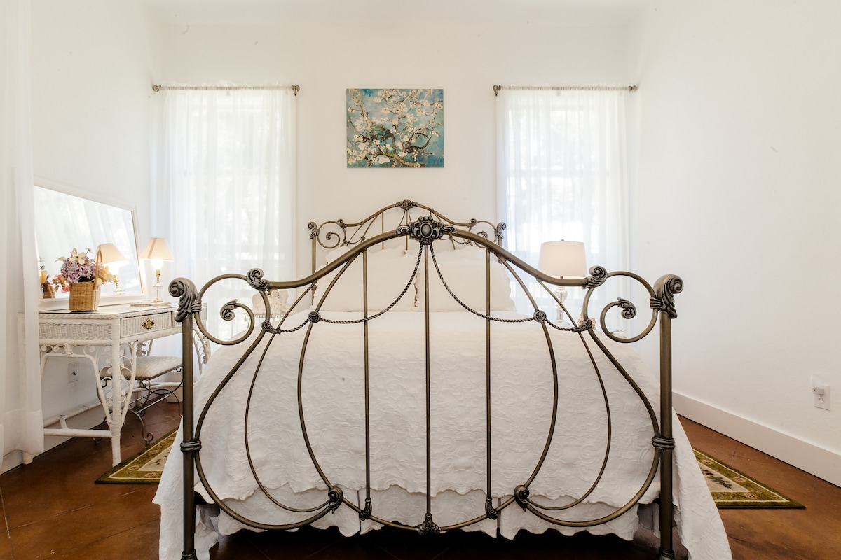 غرفة النوم 2