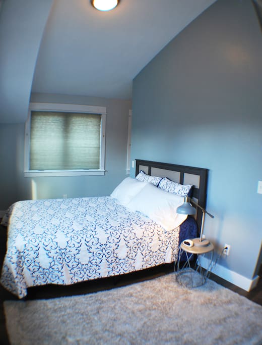 Queen Bed