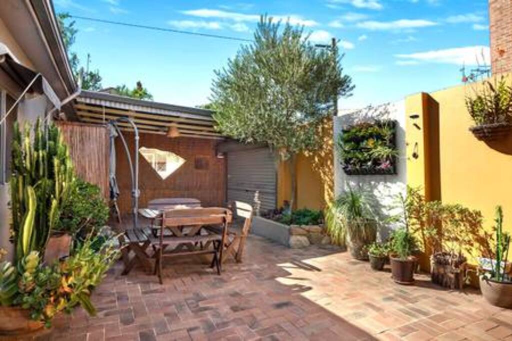 Courtyard with BBQ
