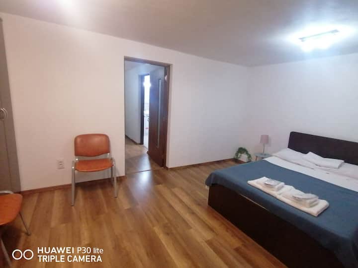 Apartament Cu Doua Camere șI Bucătărie  Utilata - 시비우
