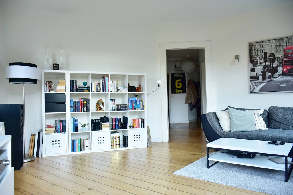 Wohnzimmer / Living Room