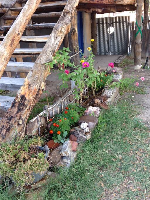 gardens outside entryway