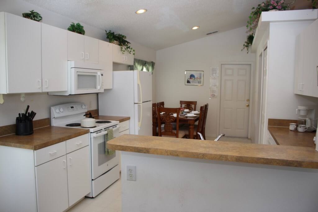Indoors, Kitchen, Room, Molding, Dining Table