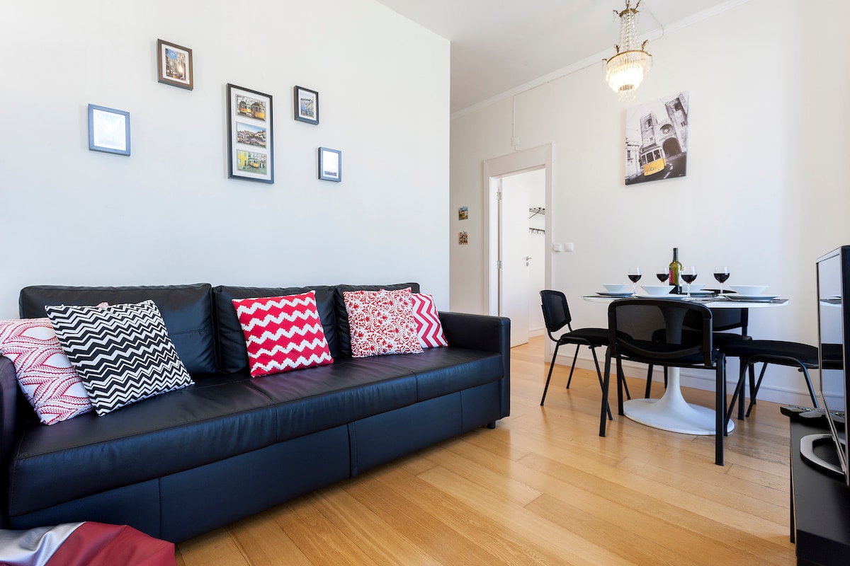Airbnb em destaque: Graça with a view over Lisbon - Tram 28 in front em Lisboa