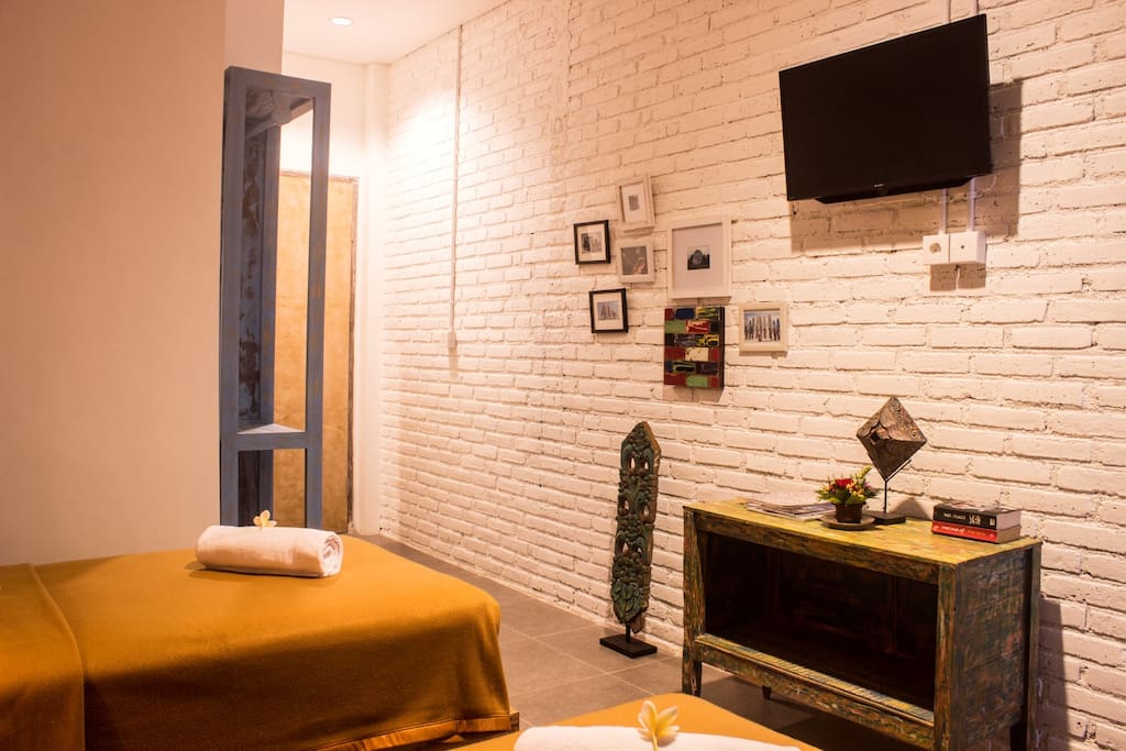 twin bedroom