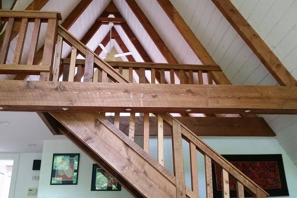 Upstairs Loft Master Bedroom.