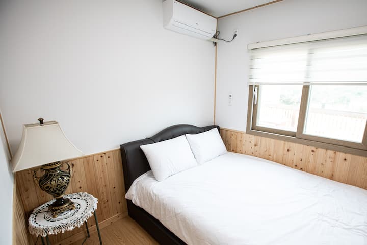 1 სართული ოთახი 1