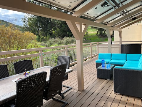 Popular Airbnb listing: World of Color : Spectacular views from each room in San Luis Obispo