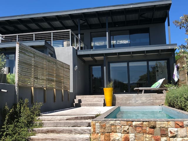 Longboarder’s Cove Kommetjie