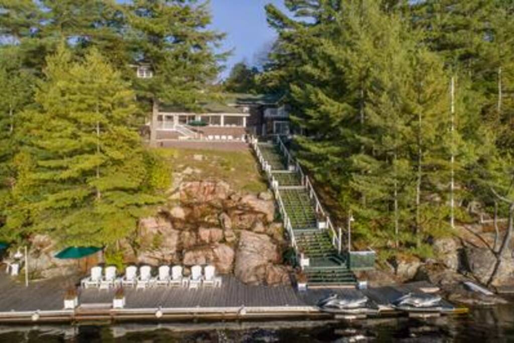 Fabulous waterfront!