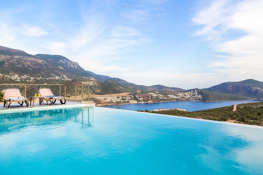 www.villagezegeni.com - Villa Skyfall