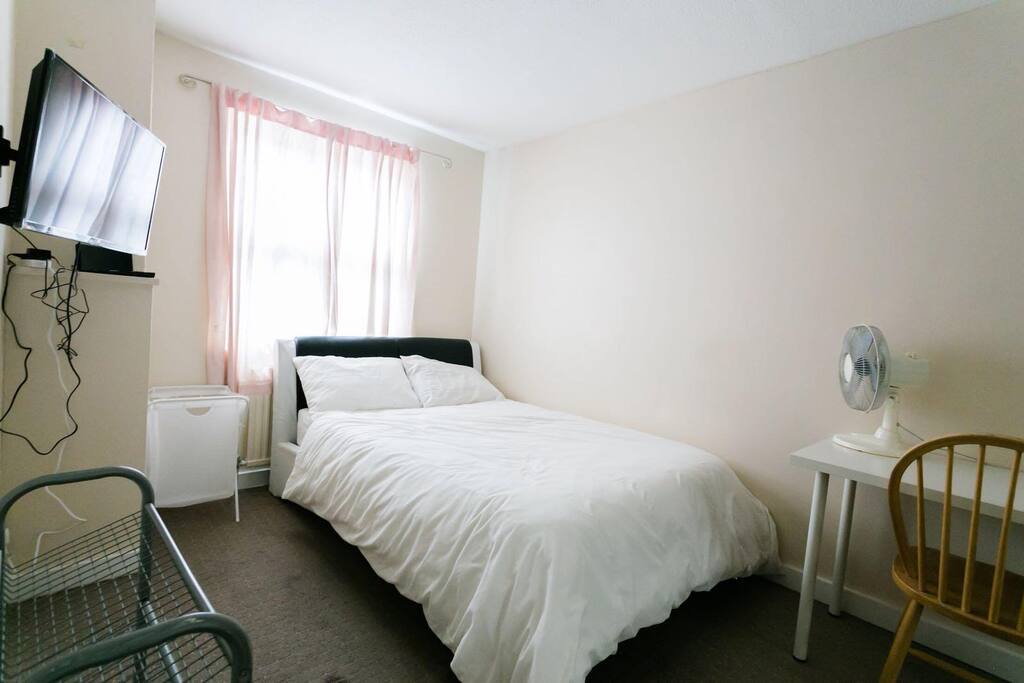 ROOM5