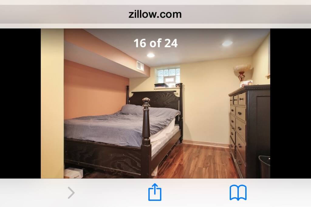 Queen size comfortable bed. Blow updat tress available for additional guests