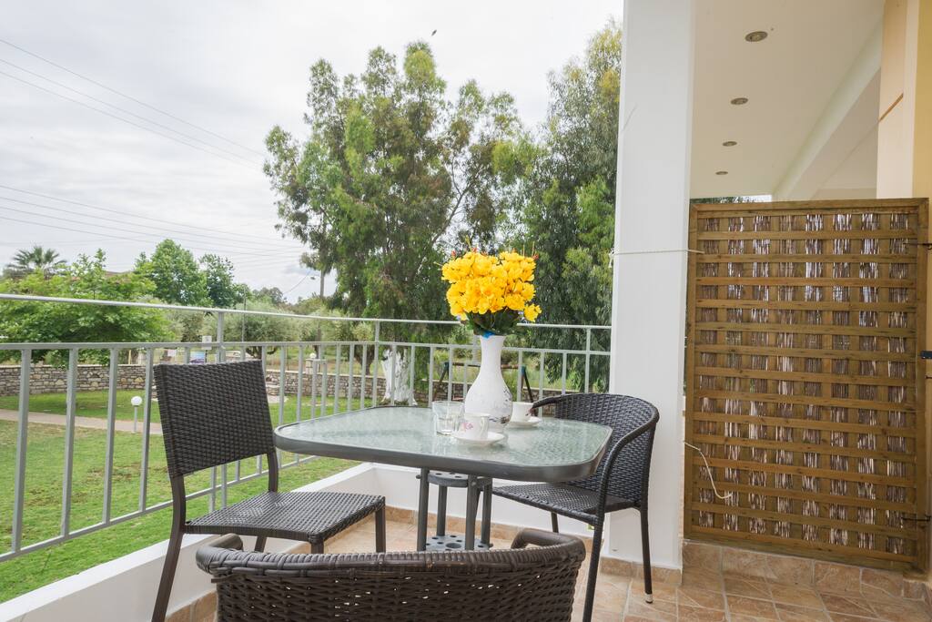 The balcony(2nd apt)