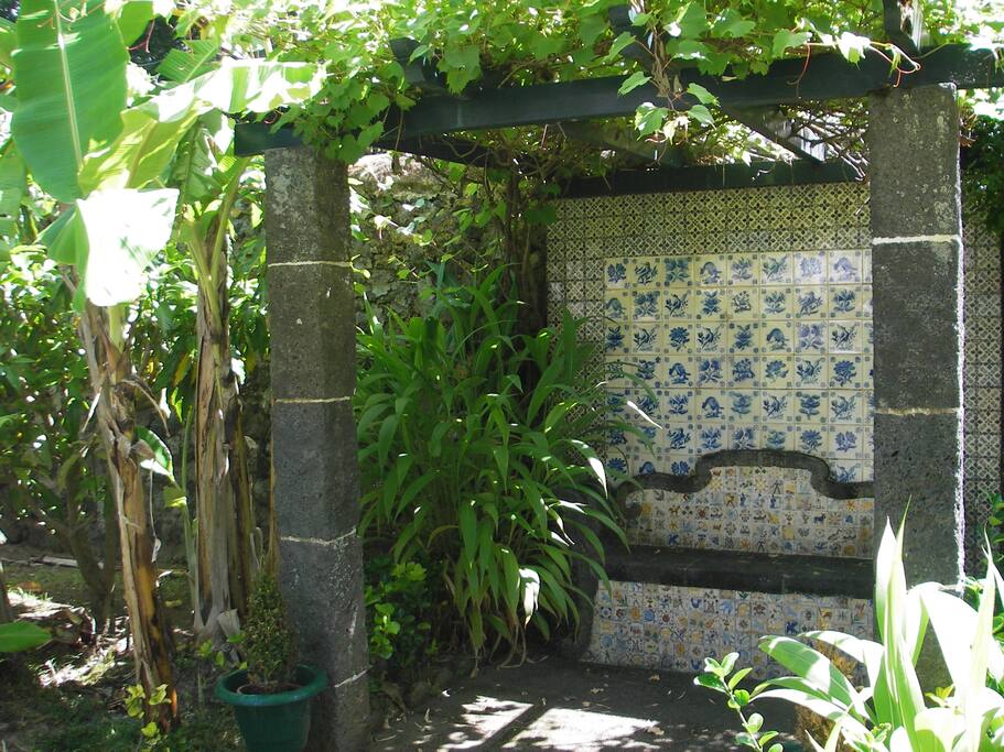TONNELLE JARDIN