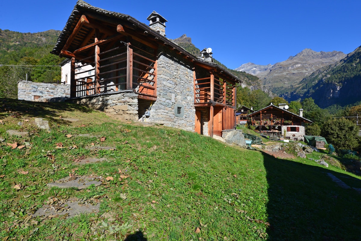 Alagna Valsesia Vacation Rentals & Homes - Piedmont, Italy | Airbnb