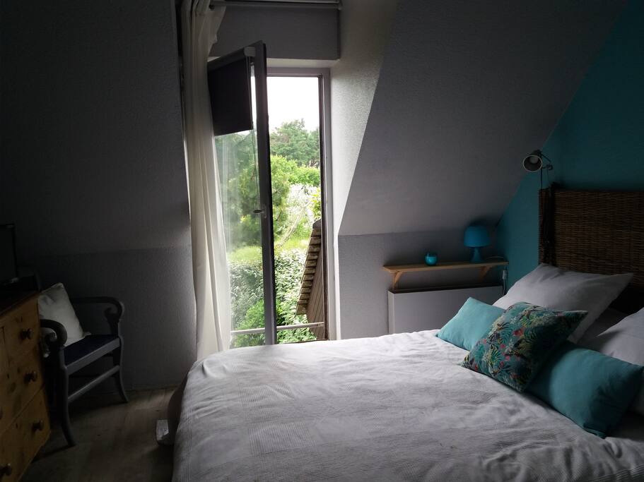 chambre pour 2 personnes au 1er étage avec placard, avec vue sur les dunes