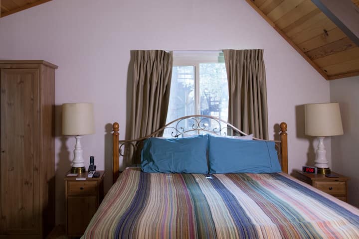 非常舒适的「枕头」床