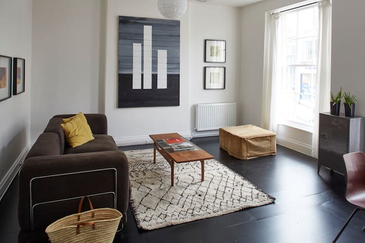 Georgian town apartment