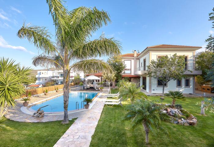 Villa Thea gallery image 5