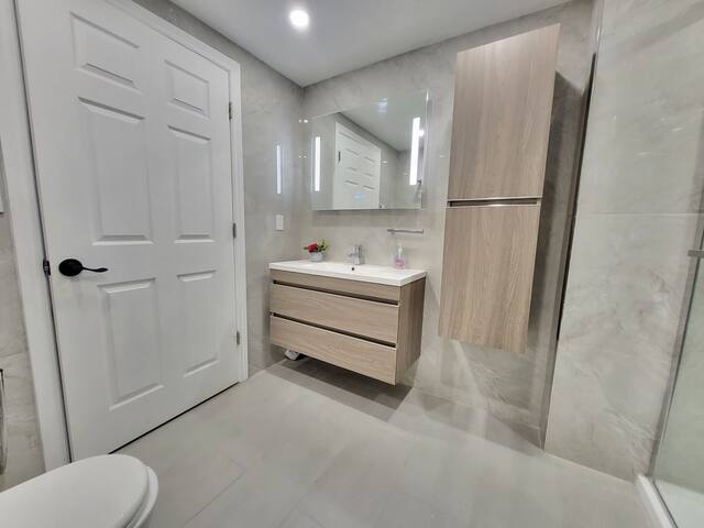 Beautiful House In Montreal City gallery image 5