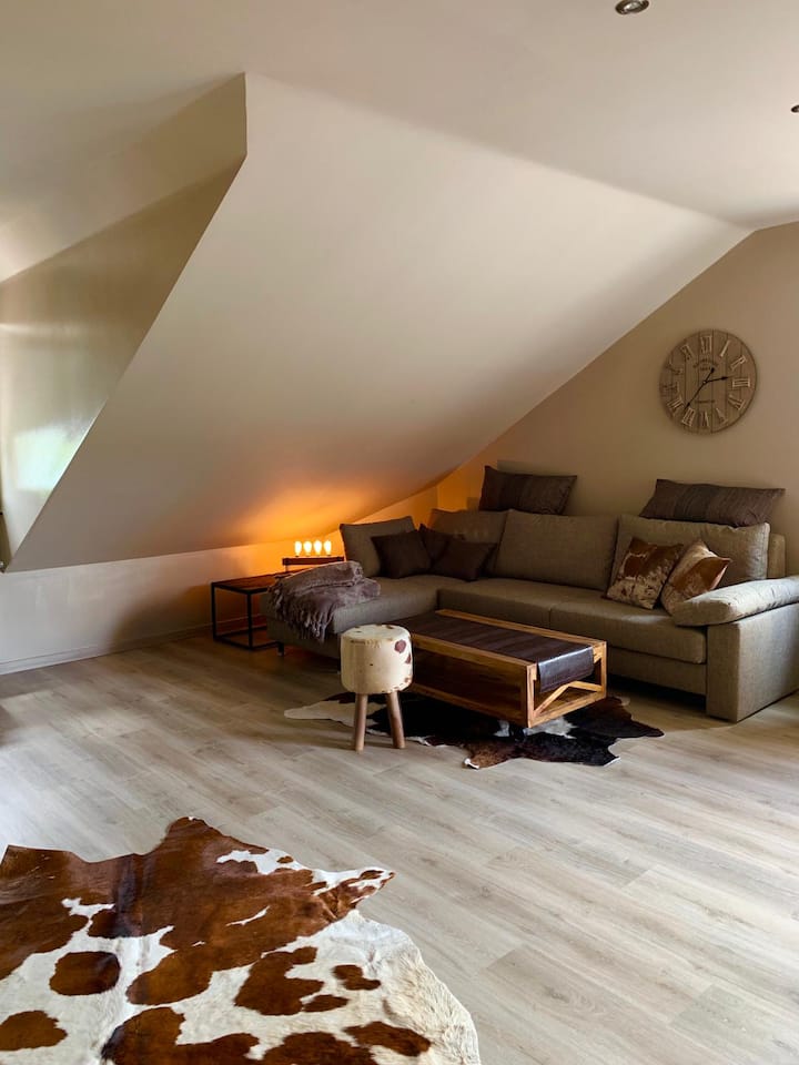 Sebule + kitanda cha sofa