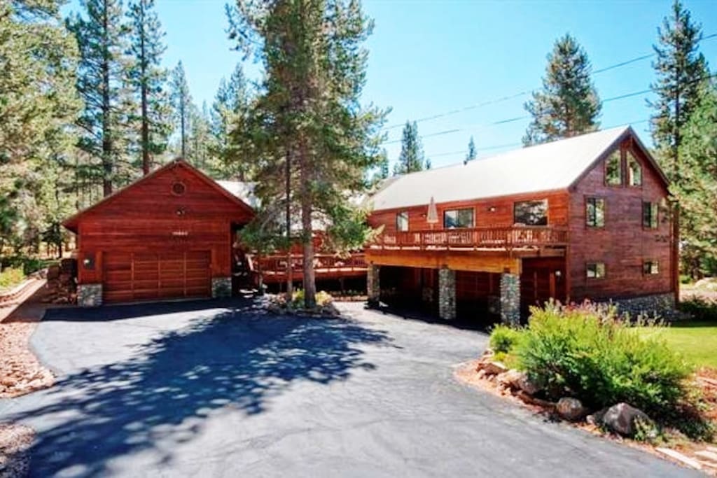 Spacious Tahoe Donner lodge with all the comforts! Houses for Rent in