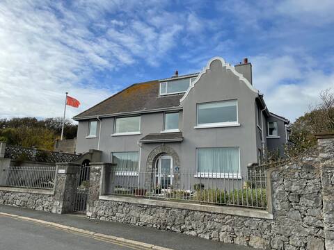 Castletown Home with a View